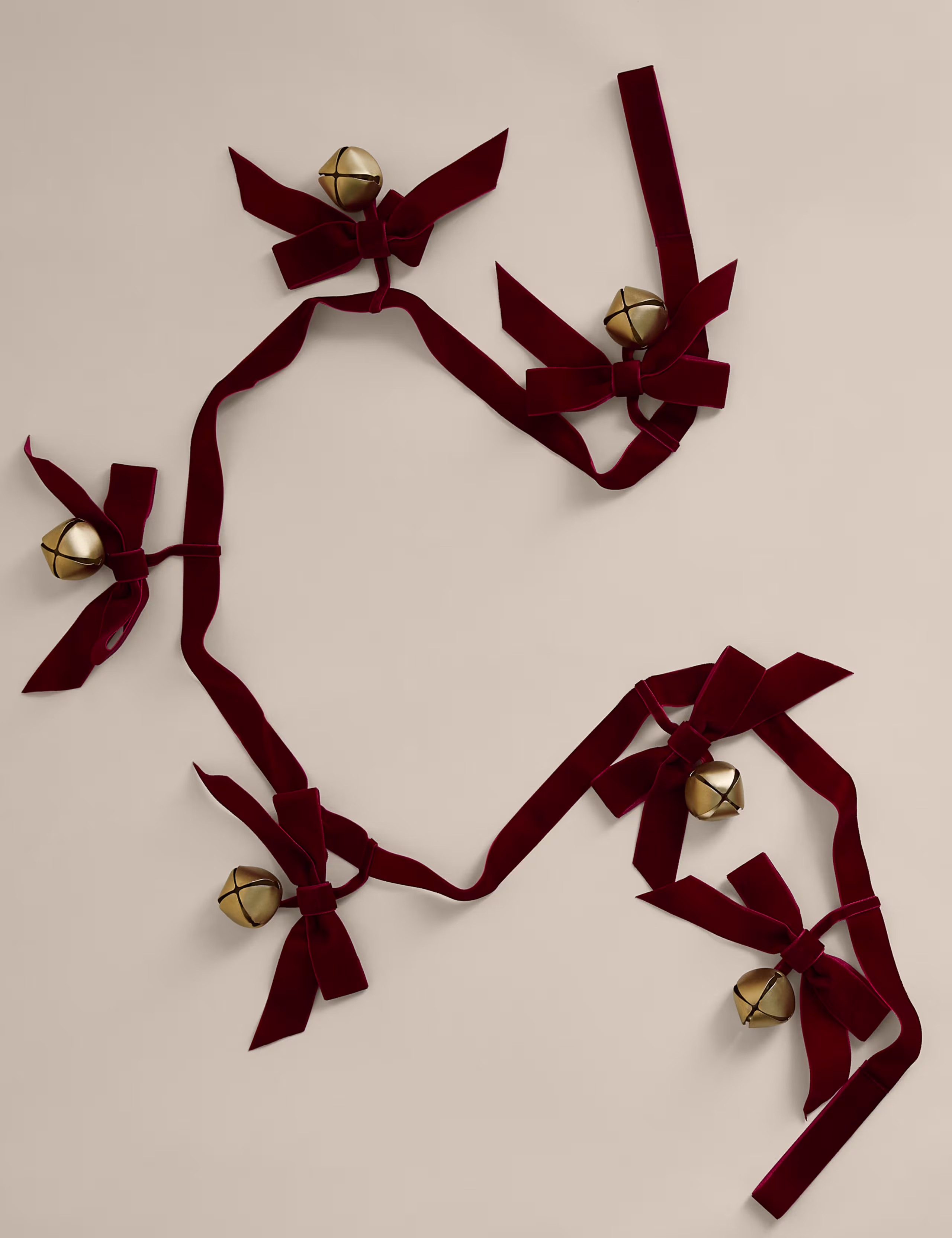 Velvet Bell and Bow Garland